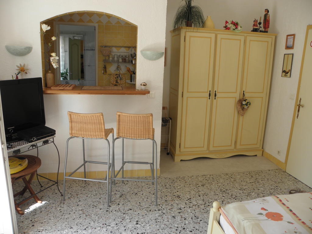 Villa Ingrid ガッサン 部屋 写真